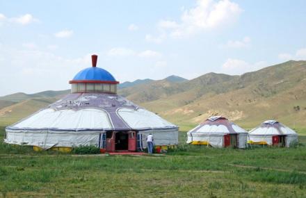 蒙藏包游乐村